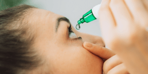 droge ogen oogdruppels hylo