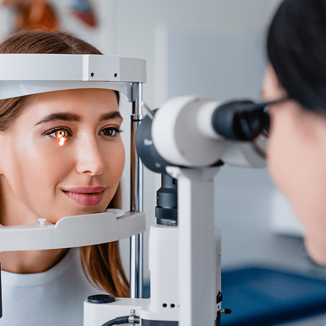 lenscontrole bij Tilroe Optiek. Opticien. Vlissingen